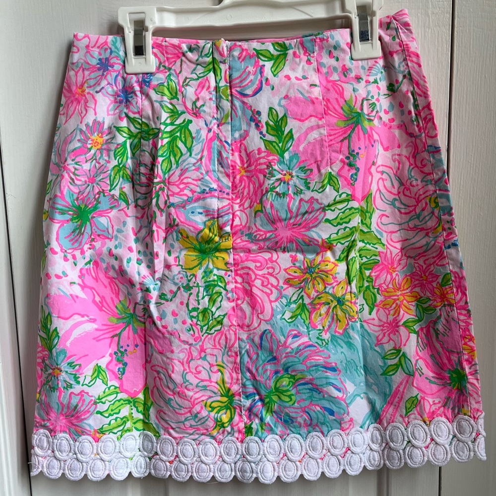 Lilly Pulitzer Izzy Skirt in Paradise Found - Picture 2 of 4